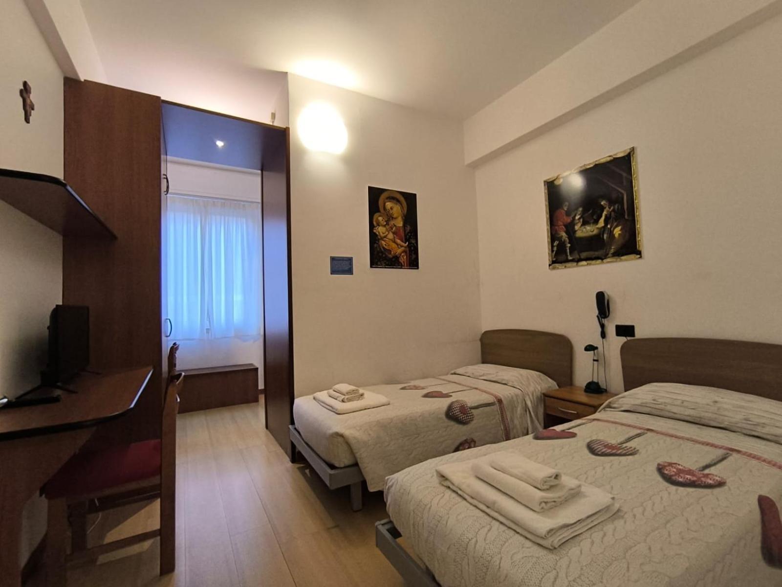 Hotel Ospitalità San Tommaso d'Aquino à Bologne Extérieur photo