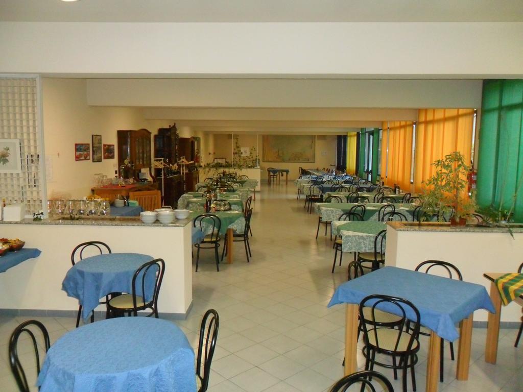 Hotel Ospitalità San Tommaso d'Aquino à Bologne Extérieur photo