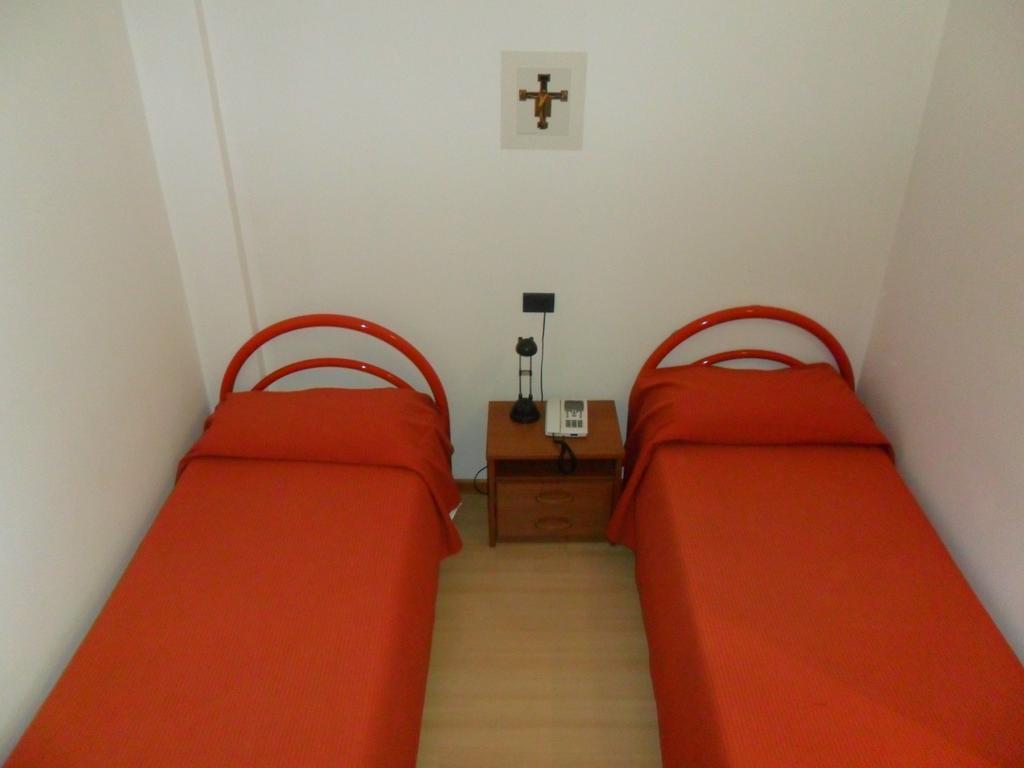 Hotel Ospitalità San Tommaso d'Aquino à Bologne Extérieur photo