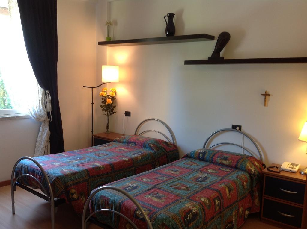 Hotel Ospitalità San Tommaso d'Aquino à Bologne Chambre photo