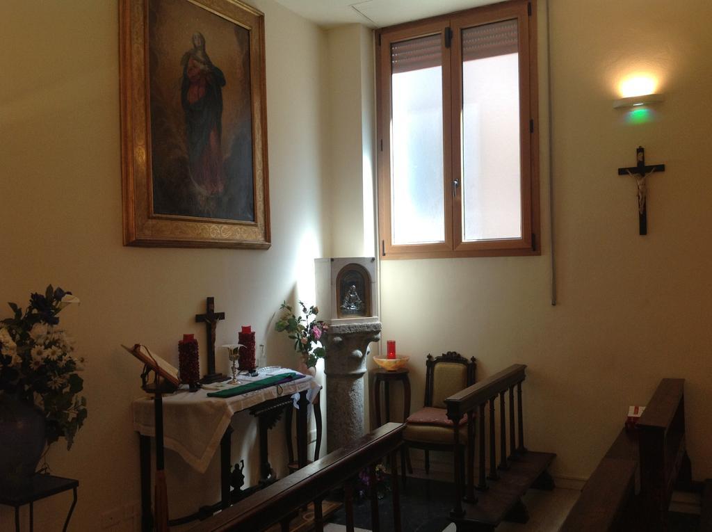 Hotel Ospitalità San Tommaso d'Aquino à Bologne Extérieur photo