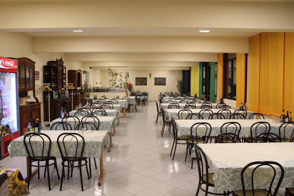Hotel Ospitalità San Tommaso d'Aquino à Bologne Extérieur photo