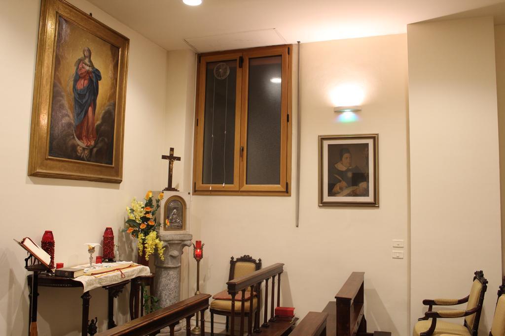 Hotel Ospitalità San Tommaso d'Aquino à Bologne Extérieur photo