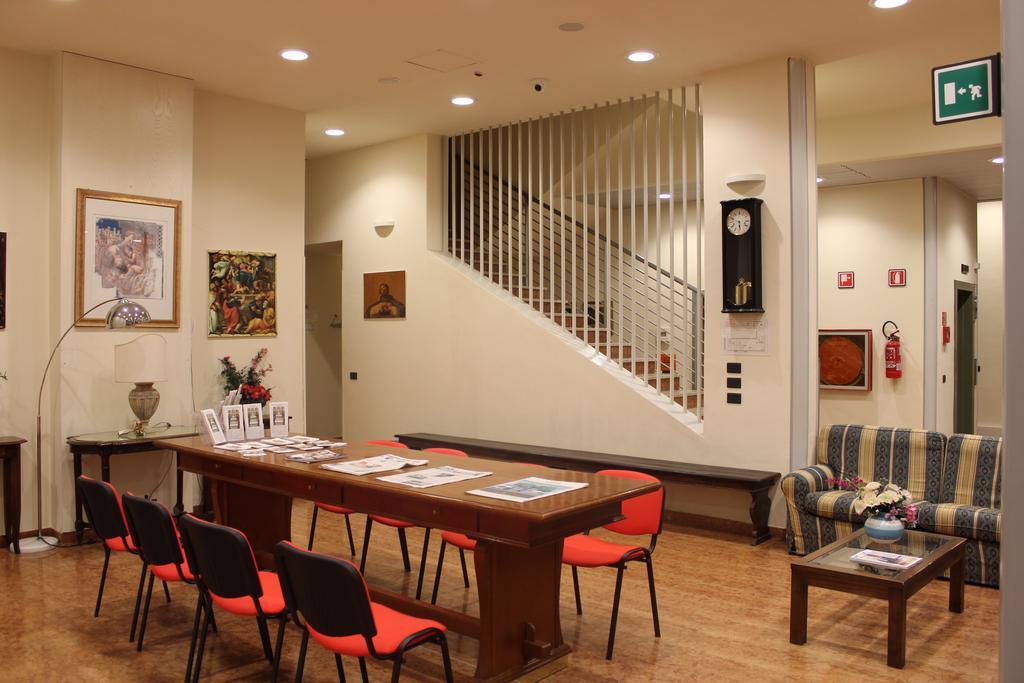 Hotel Ospitalità San Tommaso d'Aquino à Bologne Extérieur photo