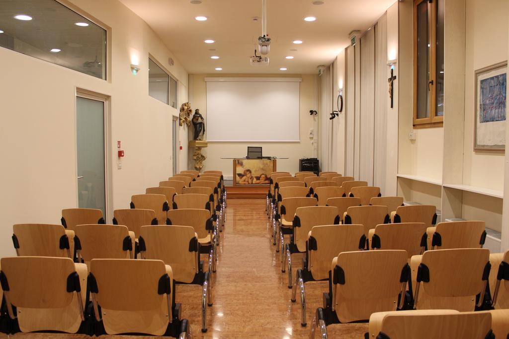 Hotel Ospitalità San Tommaso d'Aquino à Bologne Extérieur photo